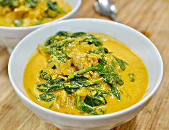 Easy healthy Chicken Saag recipe from Dr. Gourmet
