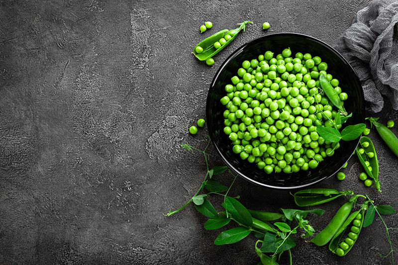 a bowl of fresh peas